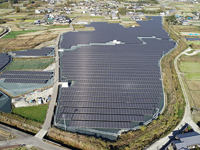 上板町引野太陽光発電所2号機写真①