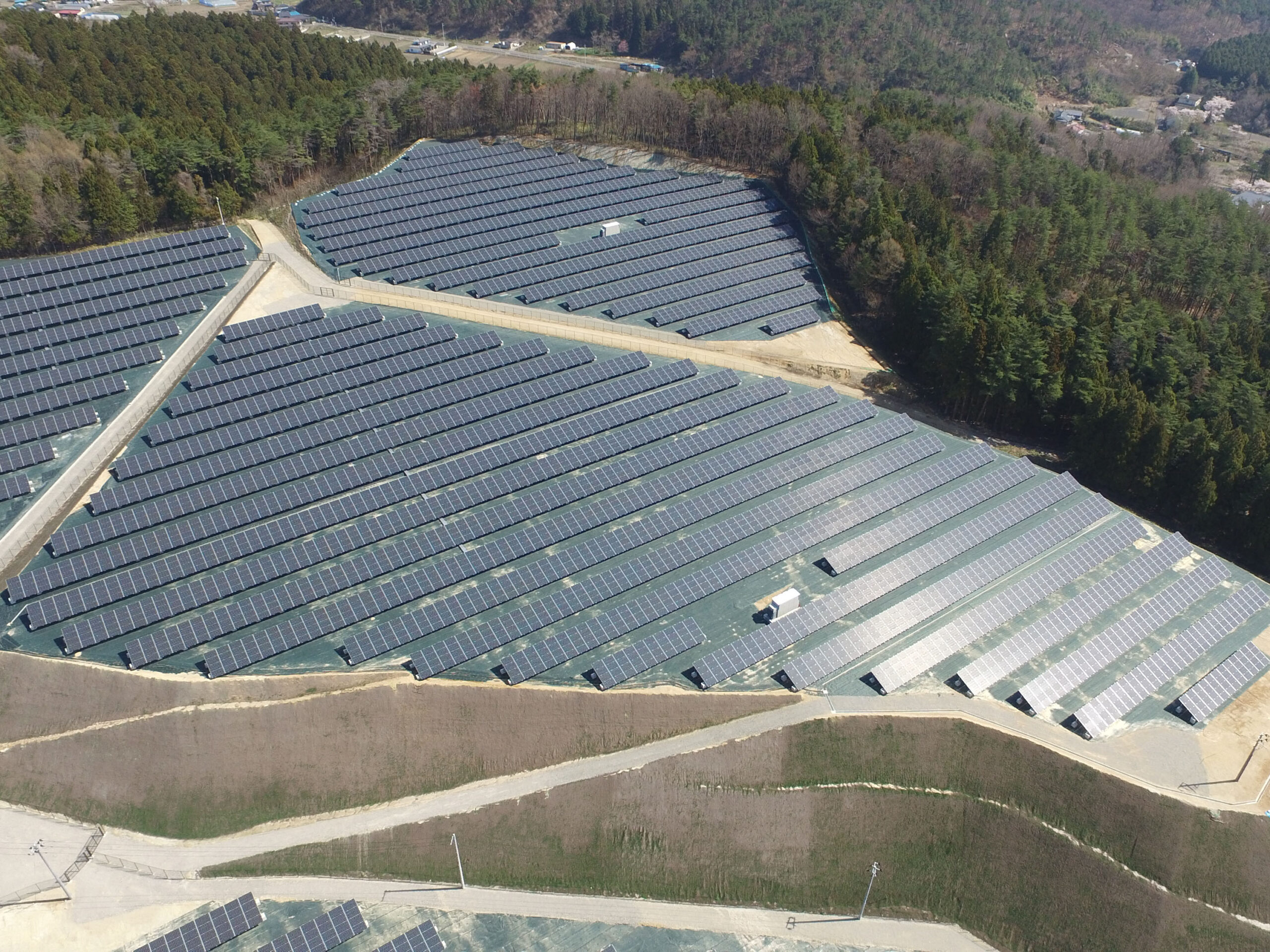 太陽設備福島発電所写真①